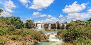 Thác Đray Sáp - Đray Nur: Kinh nghiệm du lịch thác hùng vĩ, đẹp nhất Tây Nguyên