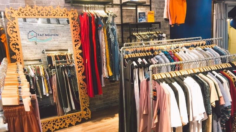 Shop quần áo nữ Bụi Store