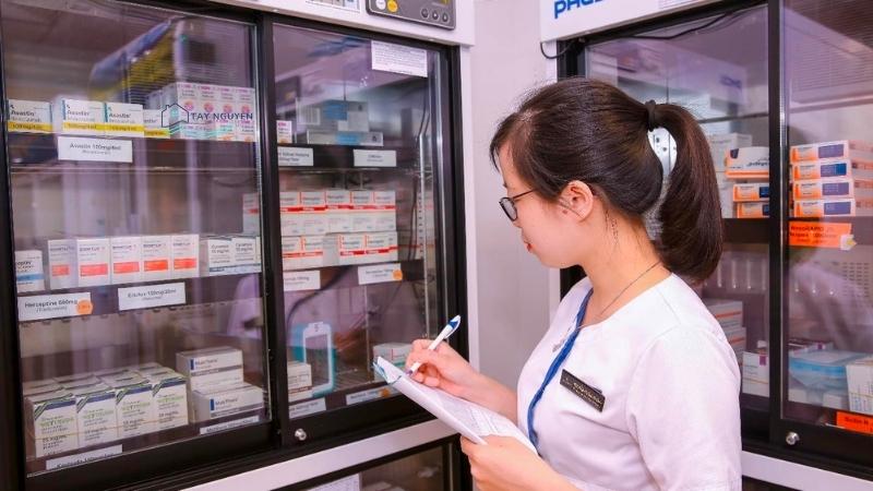 Tiệm thuốc tây Thiên Y