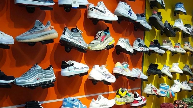 Cửa hàng giày Nike H2K Shop