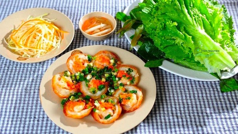 Quán bánh khọt bà già