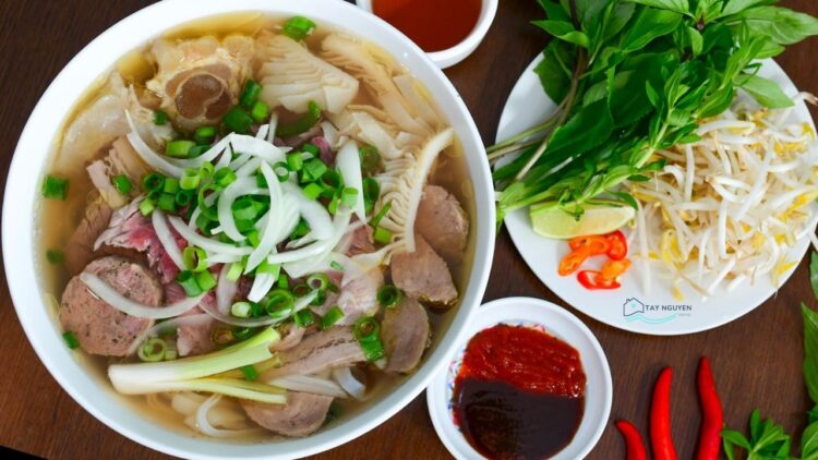 Top 10+ quán phở ngon, đông khách nhất ở Buôn Ma Thuột mới [hienthinam]